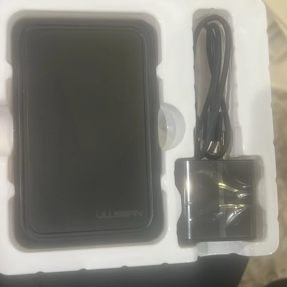 ULUSERN Rechargeable Battery/Power Bank 12v Used like new in a good condition